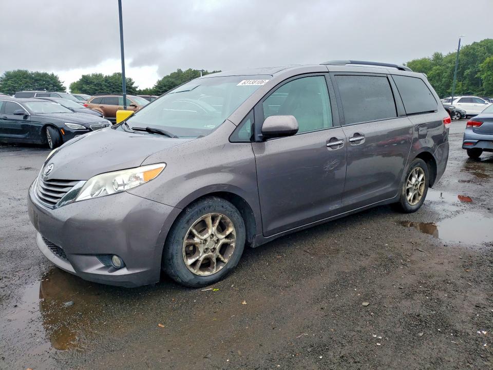 TOYOTA SIENNA 2013 with VIN 5TDDK3DC7DS055646 - Photo from auction