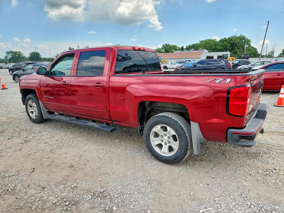 Photo 2 from auction – 2018 CHEVROLET SILVERADO with VIN 3GCUKREC2JG236682