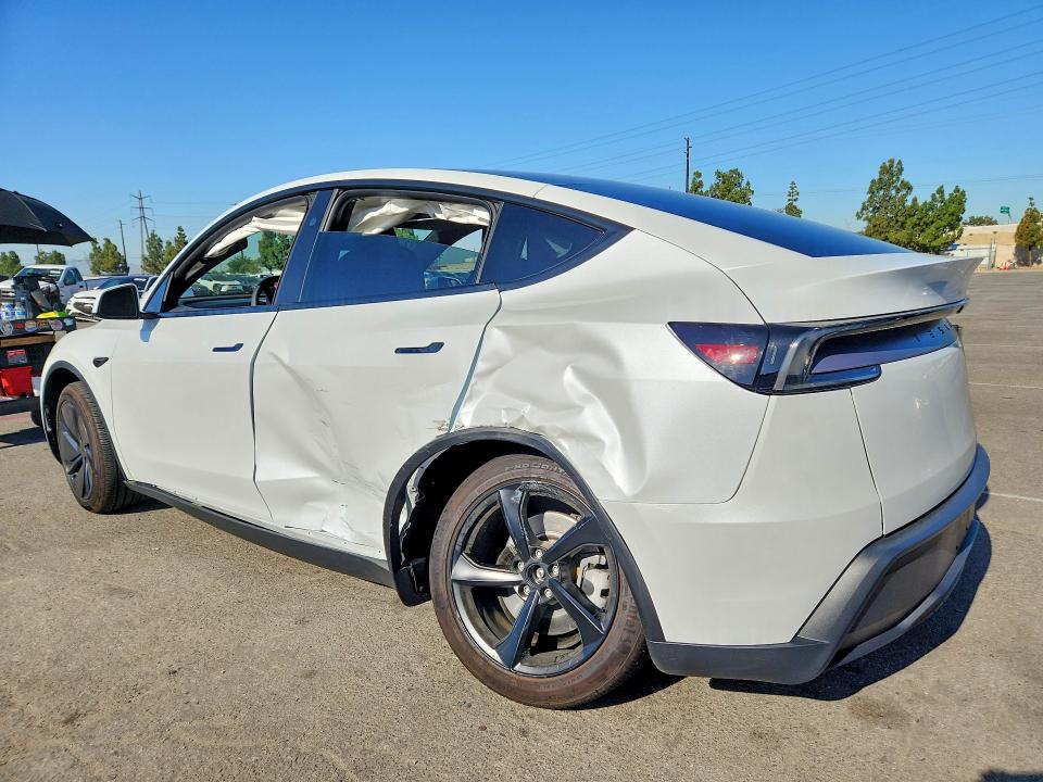 Photo 2 from auction – 2026 TESLA MODEL Y with VIN 7SAYGDED4TF583506