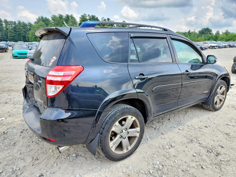 Zdjęcie 3 z aukcji – 2011 TOYOTA RAV4 z VIN JTMRK4DV0B5106131