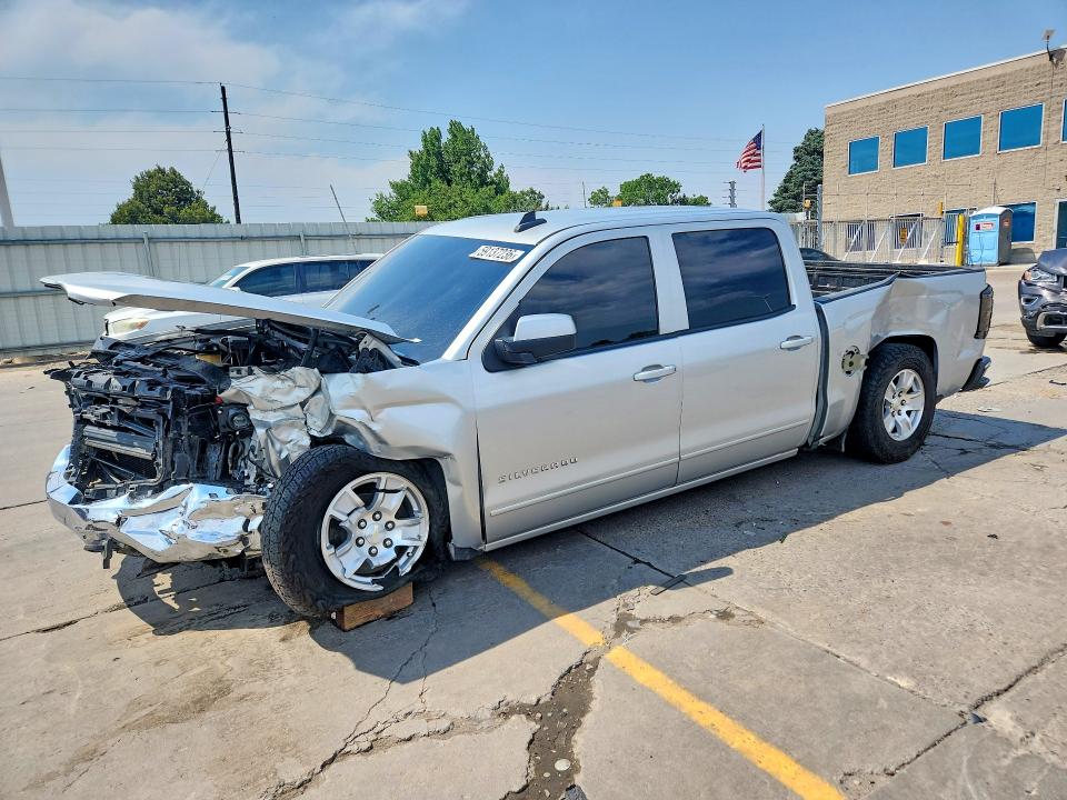 Снимка 1 от търг – 2018 CHEVROLET SILVERADO с VIN 3GCUKREC6JG104251