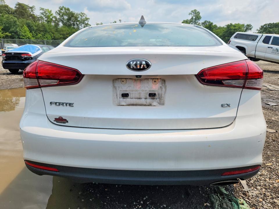 Photo 6 from auction – 2017 KIA FORTE with VIN 3KPFL4A8XHE093786