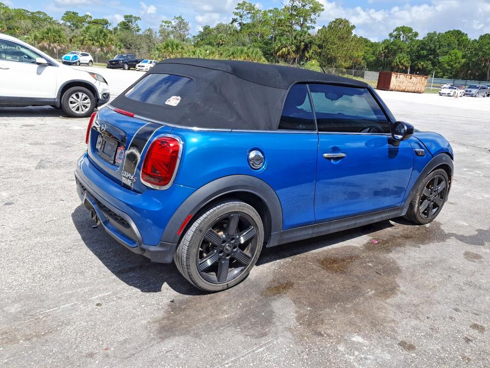 Photo 3 from auction – 2022 MINI COOPER with VIN WMW43DL01N3N81362