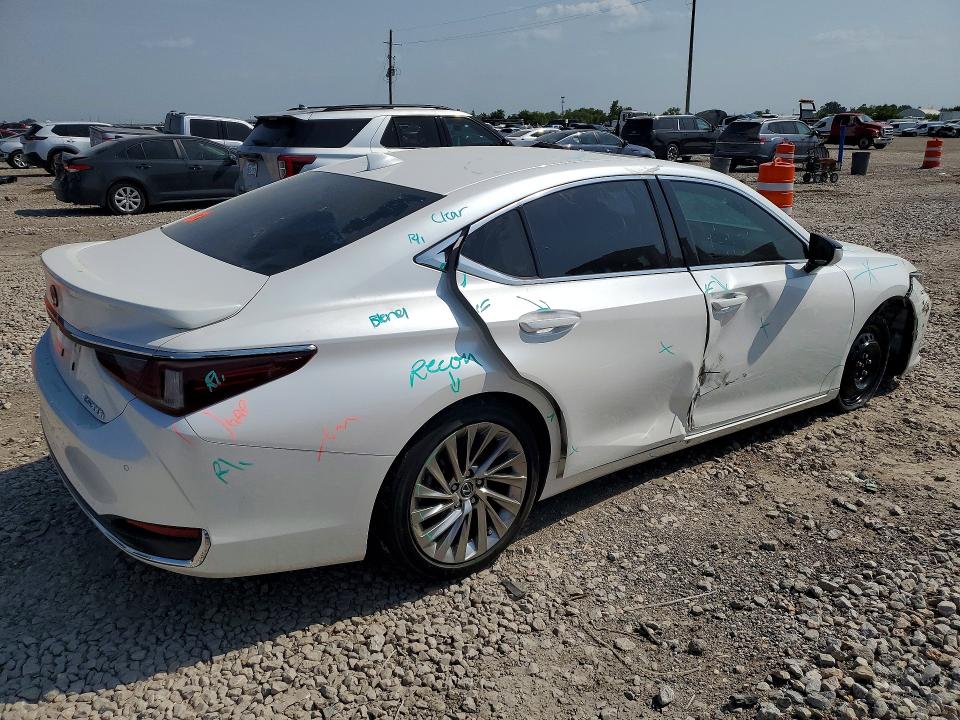 Photo 3 from auction – 2023 LEXUS ES 300H with VIN 58AFA1C1XPU032382