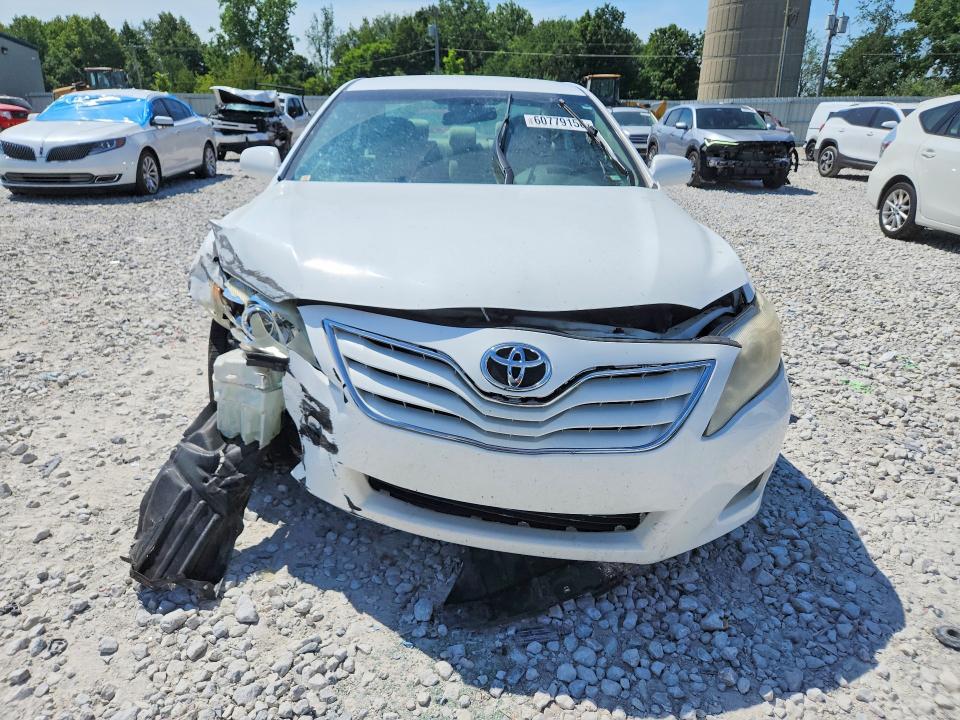 Photo 5 from auction – 2011 TOYOTA CAMRY with VIN 4T4BF3EK1BR104061