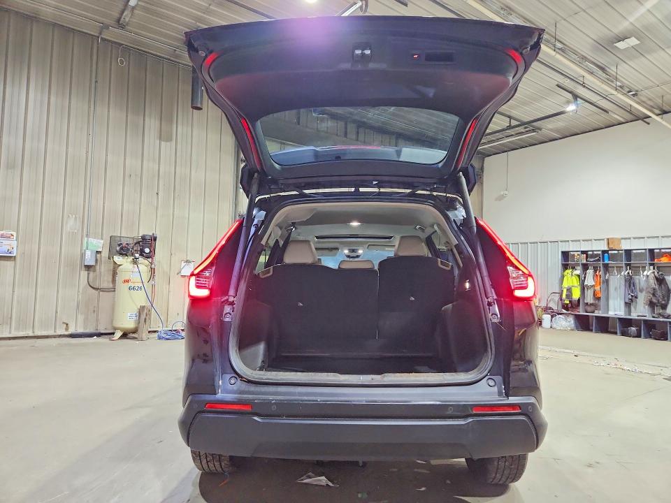 Photo 6 from auction – 2023 HONDA CR-V with VIN 2HKRS4H73PH403218