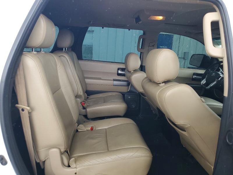 Photo 11 from auction – 2014 TOYOTA SEQUOIA with VIN 5TDKY5G12ES055373