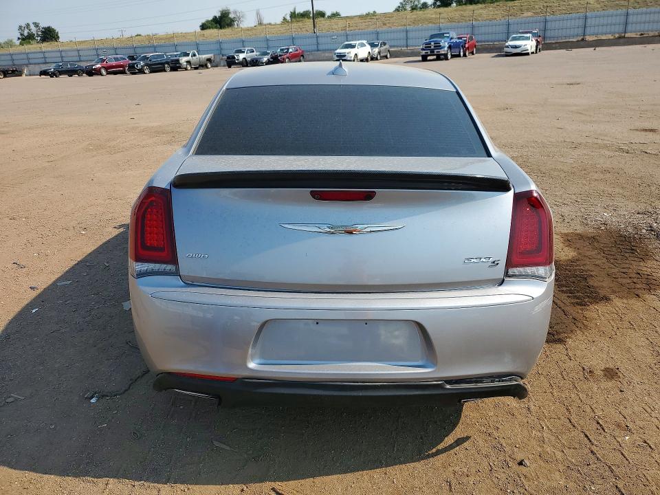 Photo 6 from auction – 2016 CHRYSLER 300 with VIN 2C3CCAGG1GH182833