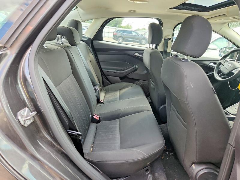 Photo 10 from auction – 2015 FORD FOCUS with VIN 1FADP3F29FL270185