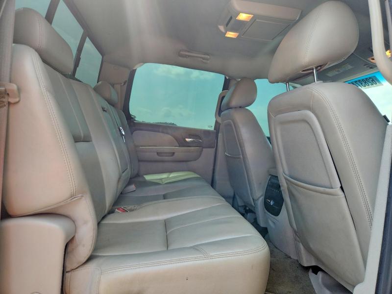 Photo 10 from auction – 2011 GMC SIERRA with VIN 1GT121EG5BF153290