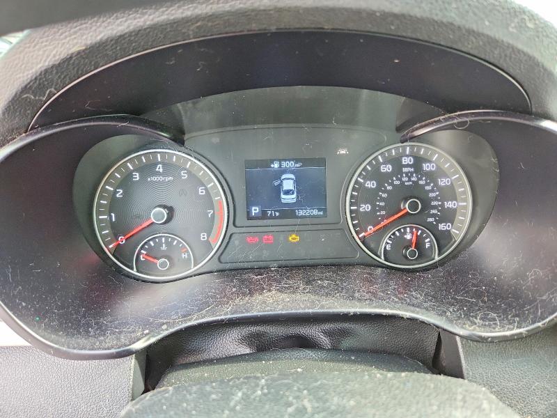 Photo 9 from auction – 2019 KIA OPTIMA with VIN 5XXGT4L31KG332839