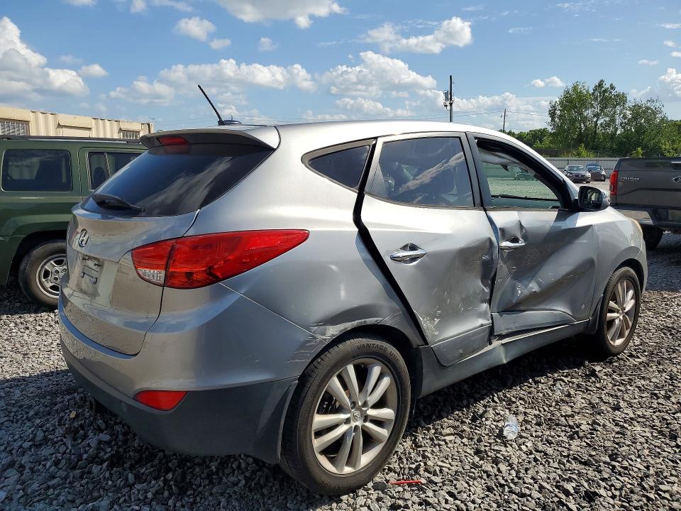 Photo 3 from auction – 2013 HYUNDAI TUCSON with VIN KM8JUCAC6DU689913
