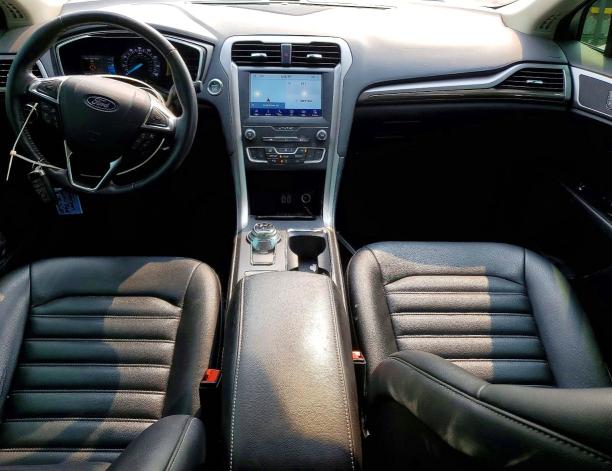 Photo 8 from auction – 2020 FORD FUSION with VIN 3FA6P0CD6LR223710