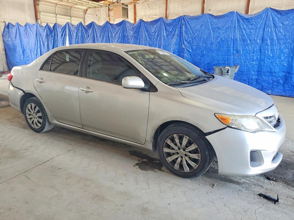 Foto 4 de la subasta – 2013 TOYOTA COROLLA con VIN 2T1BU4EE2DC015605