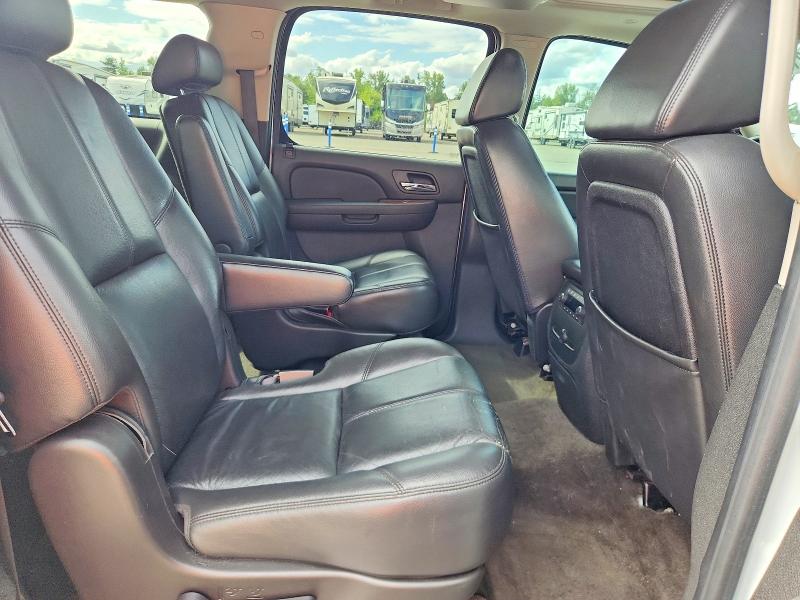 Photo 10 from auction – 2008 CHEVROLET SUBURBAN with VIN 1GNFK16308J117568