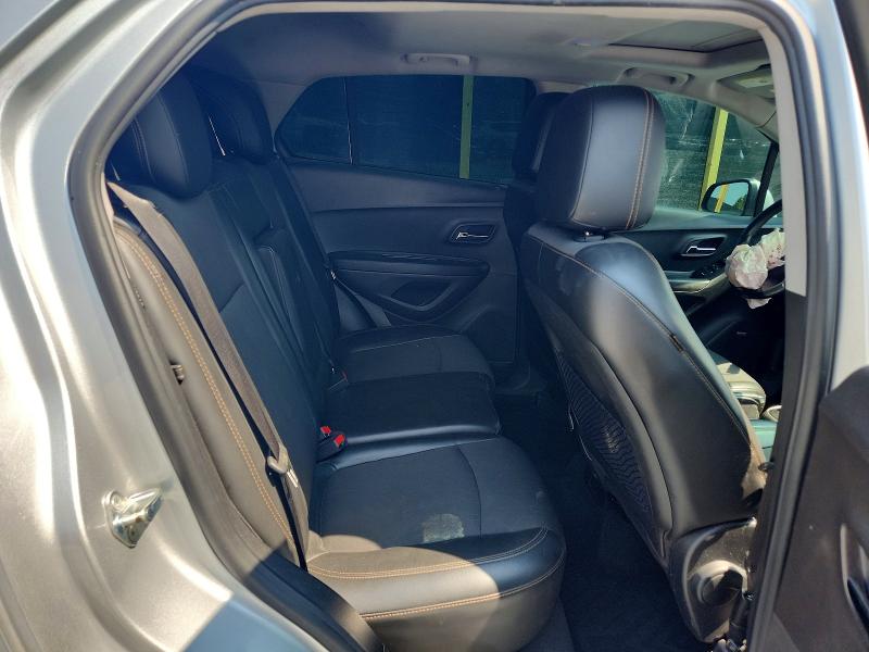 Photo 11 from auction – 2018 CHEVROLET TRAX with VIN 3GNCJPSB3JL415553