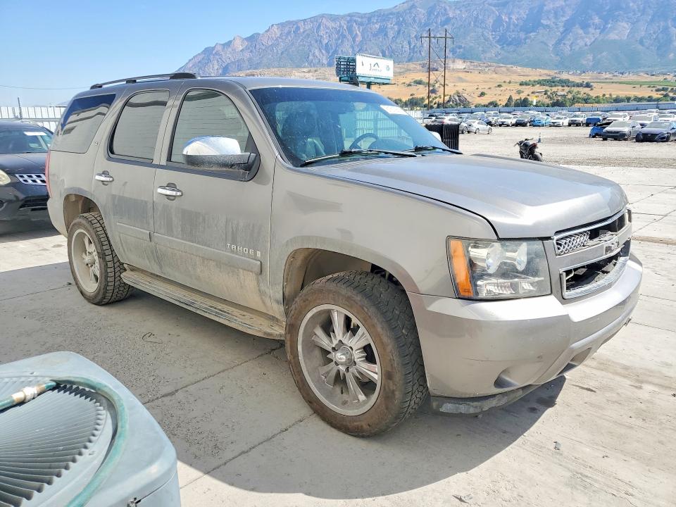 Photo 4 from auction – 2007 CHEVROLET TAHOE with VIN 1GNFK13047J270219