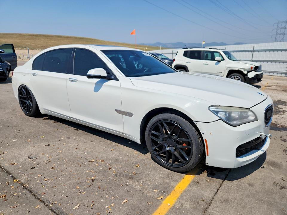 Photo 4 from auction – 2015 BMW 740 with VIN WBAYF4C55FGS99420