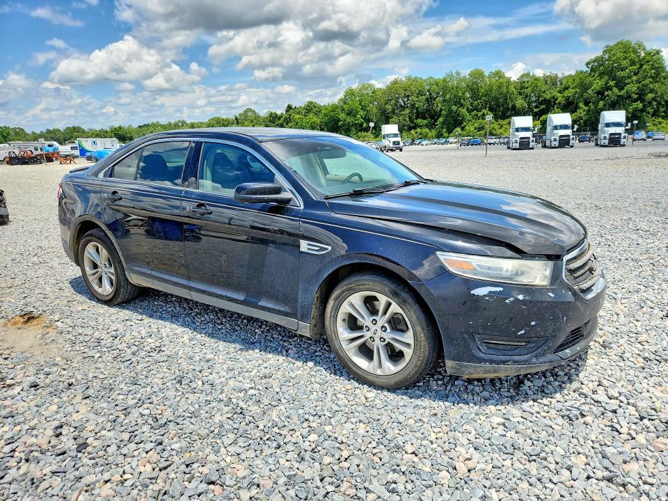 Photo 4 from auction – 2014 FORD TAURUS with VIN 1FAHP2E83EG157373