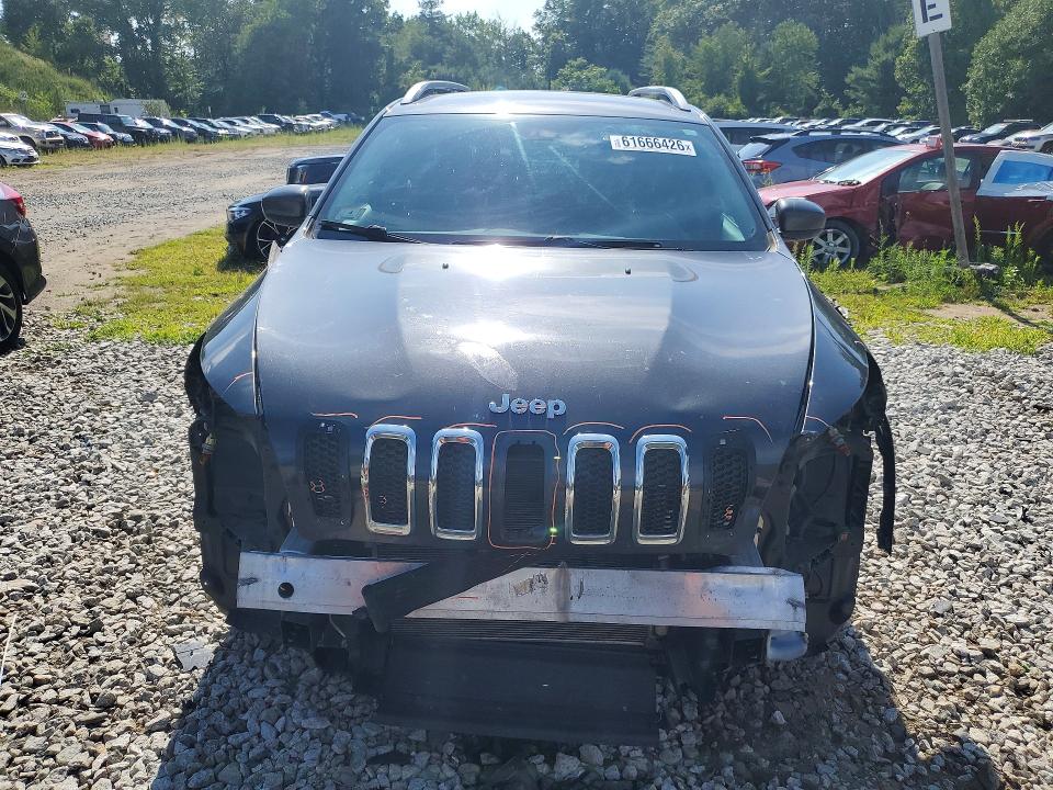 Photo 5 from auction – 2017 JEEP CHEROKEE with VIN 1C4PJMCB3HW635058
