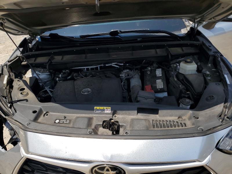 Photo 12 from auction – 2022 TOYOTA HIGHLANDER with VIN 5TDCZRAH3NS098697