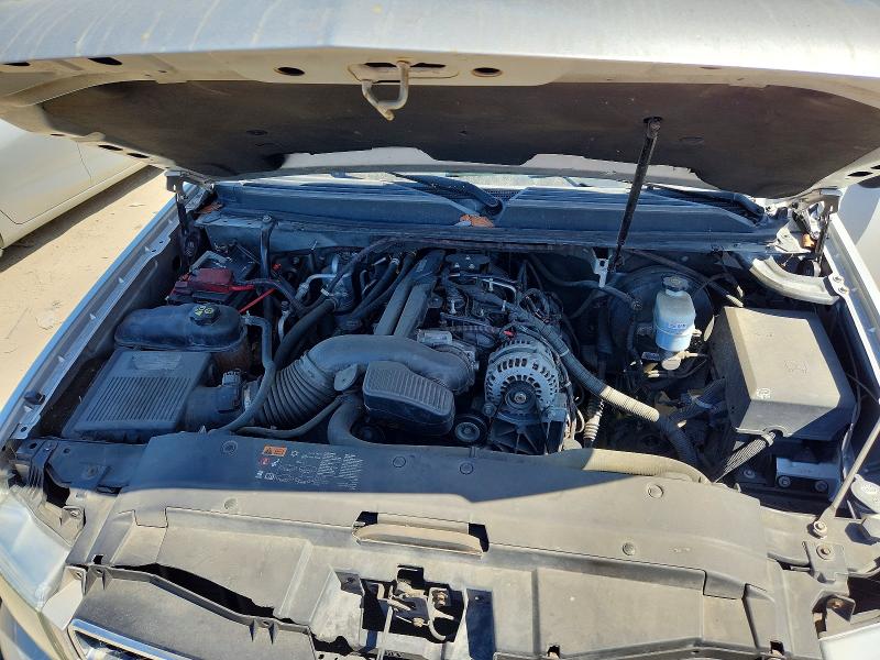 Photo 12 from auction – 2011 CHEVROLET TAHOE with VIN 1GNSCBE00BR257010