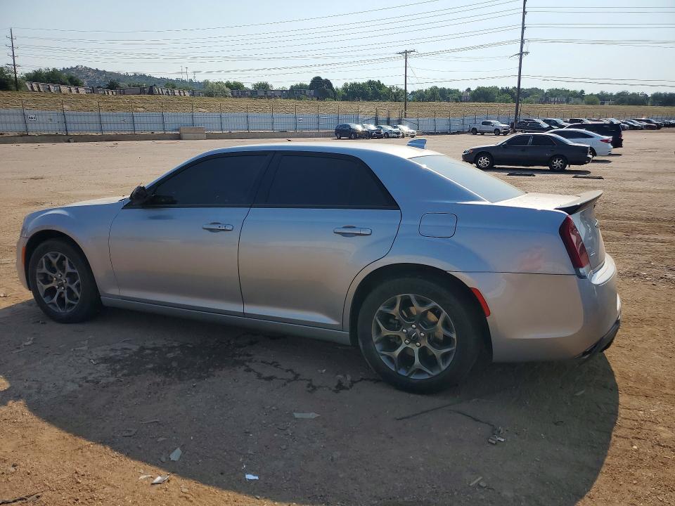 Photo 2 from auction – 2016 CHRYSLER 300 with VIN 2C3CCAGG1GH182833