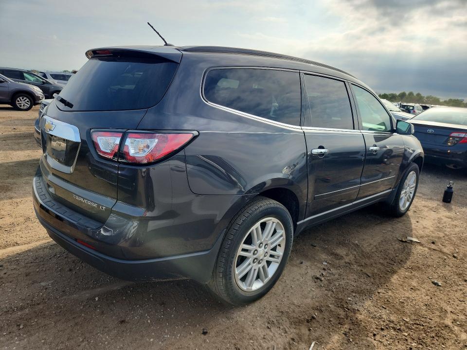 Photo 3 from auction – 2015 CHEVROLET TRAVERSE with VIN 1GNKRGKD6FJ148753