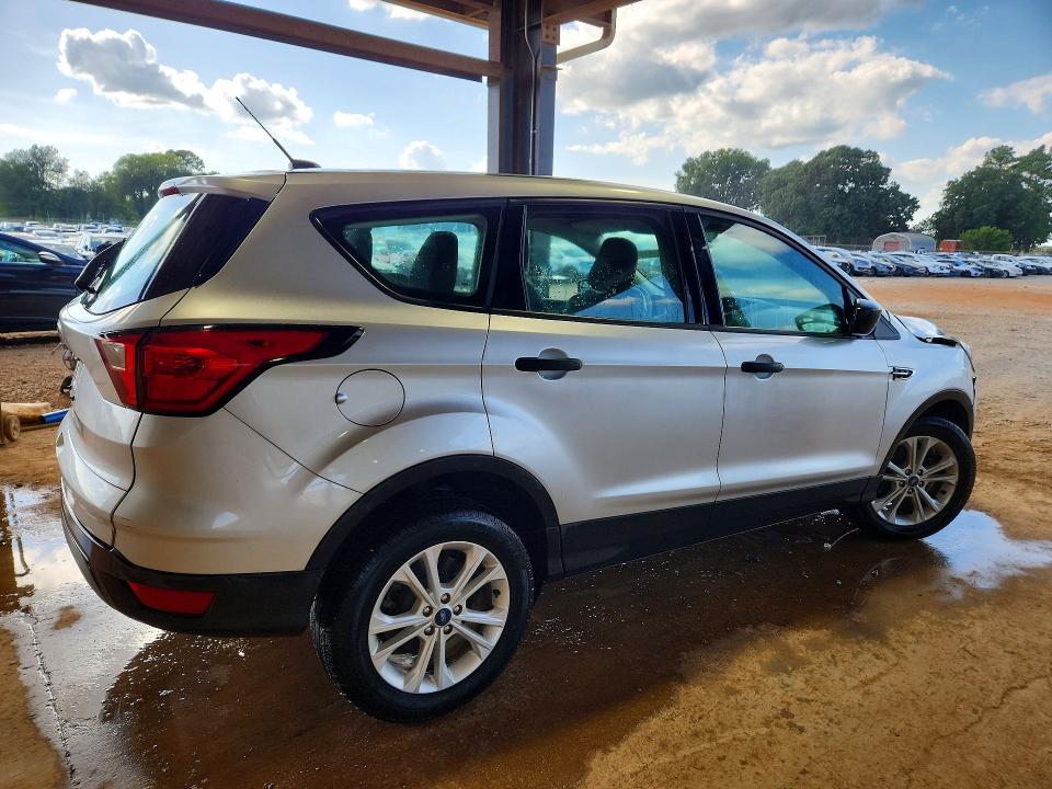 Photo 3 from auction – 2019 FORD ESCAPE with VIN 1FMCU0F73KUA67785