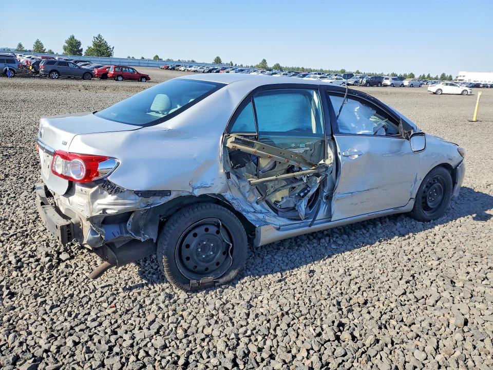 Photo 3 from auction – 2013 TOYOTA COROLLA with VIN 2T1BU4EE6DC115996
