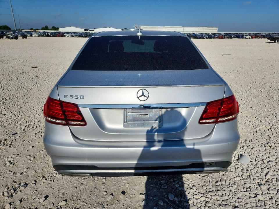 Photo 6 from auction – 2014 MERCEDES-BENZ E with VIN WDDHF5KB6EA933759