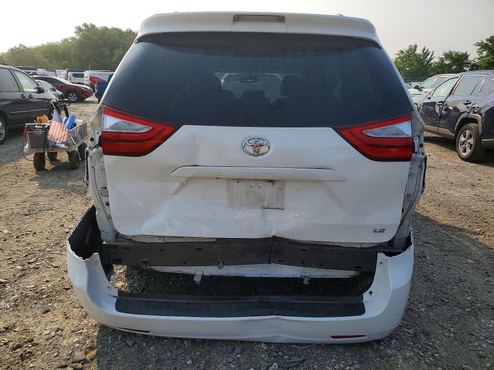 Photo 6 from auction – 2016 TOYOTA SIENNA with VIN 5TDKK3DC0GS746626