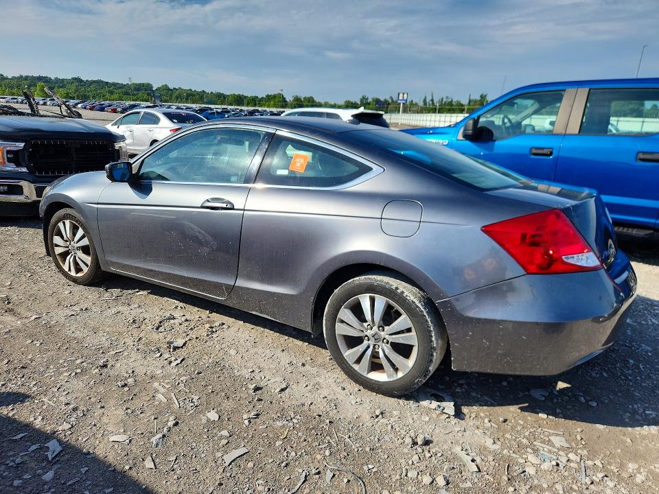 Photo 2 from auction – 2011 HONDA ACCORD with VIN 1HGCS1B88BA004036