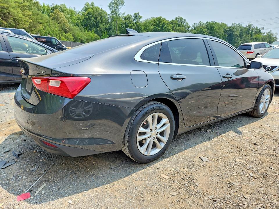 Photo 3 from auction – 2017 CHEVROLET MALIBU with VIN 1G1ZE5ST5HF241132
