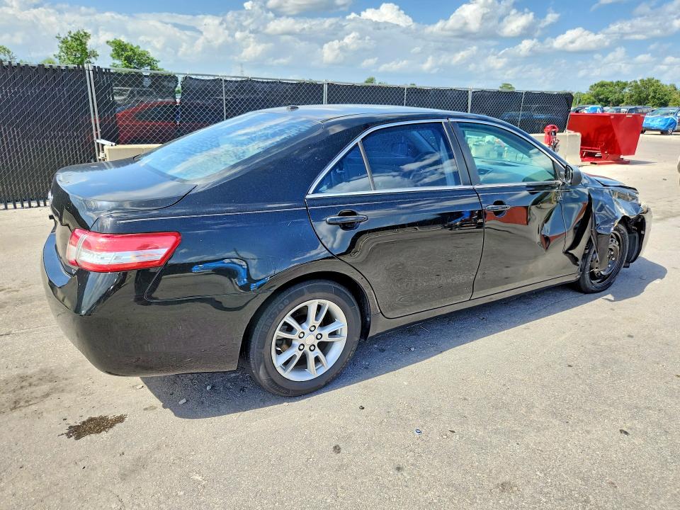 Photo 3 from auction – 2010 TOYOTA CAMRY with VIN 4T1BF3EK1AU010786