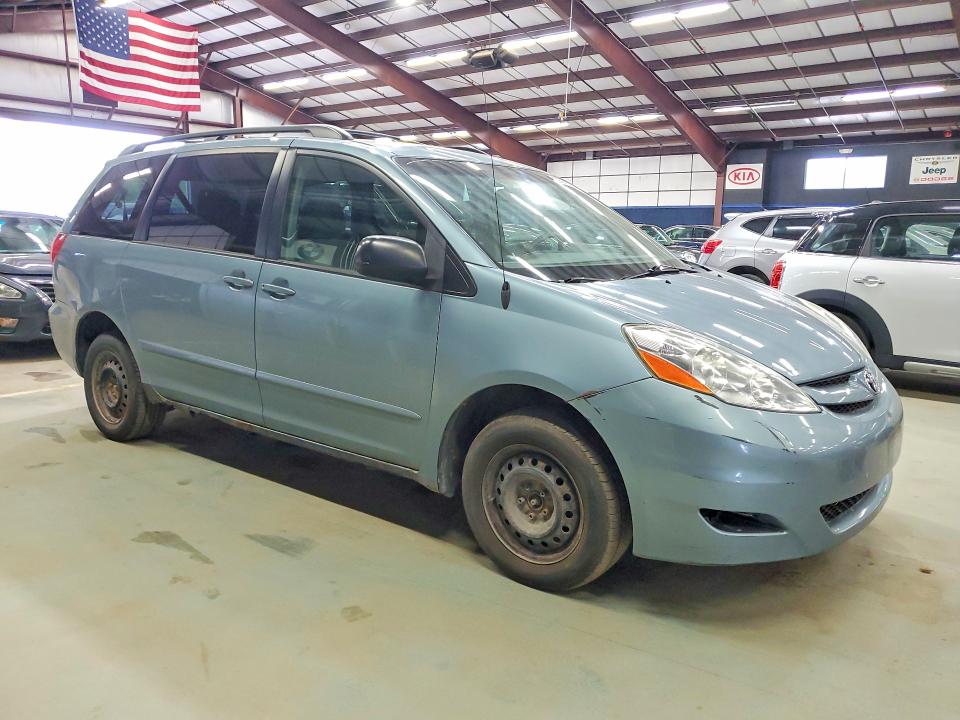 Photo 4 from auction – 2007 TOYOTA SIENNA with VIN 5TDBK23C47S002278