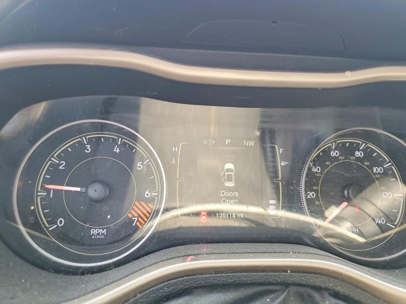 Photo 9 from auction – 2014 JEEP CHEROKEE with VIN 1C4PJLAB8EW314416
