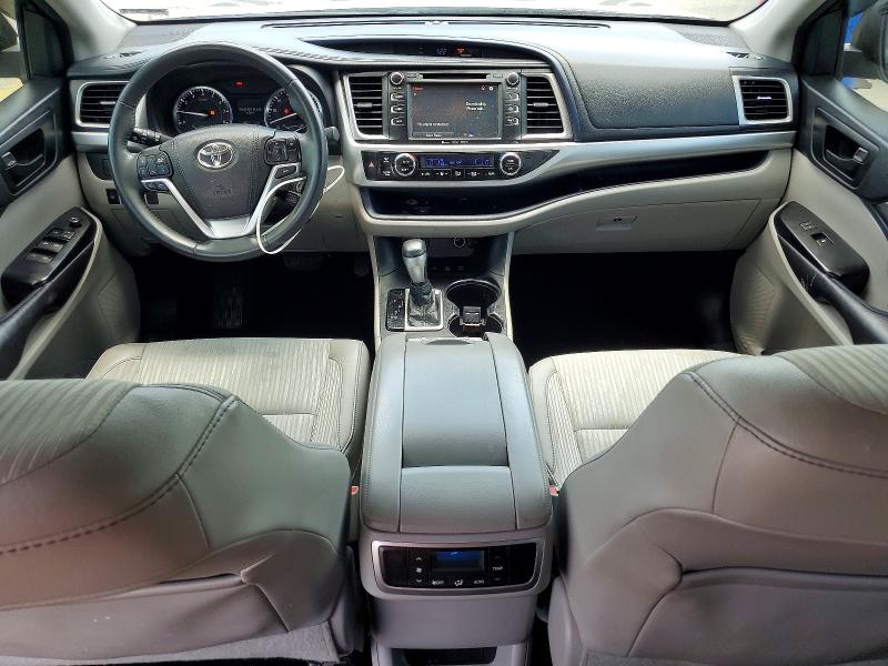 Photo 8 from auction – 2016 TOYOTA HIGHLANDER with VIN 5TDBKRFH6GS318670