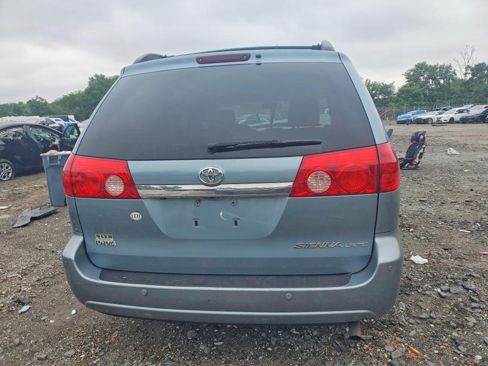 Photo 6 from auction – 2008 TOYOTA SIENNA with VIN 5TDZK22C38S142002