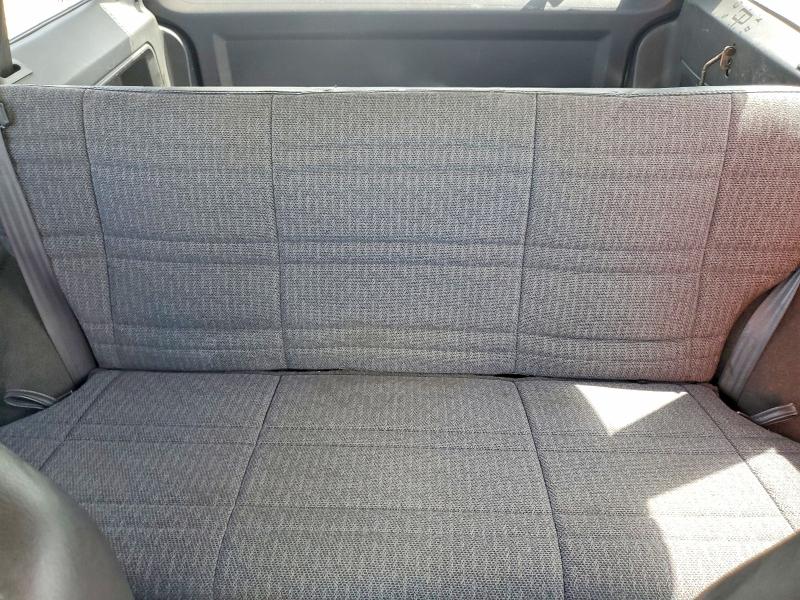 Photo 10 from auction – 2001 JEEP CHEROKEE with VIN 1J4FF48S91L539801