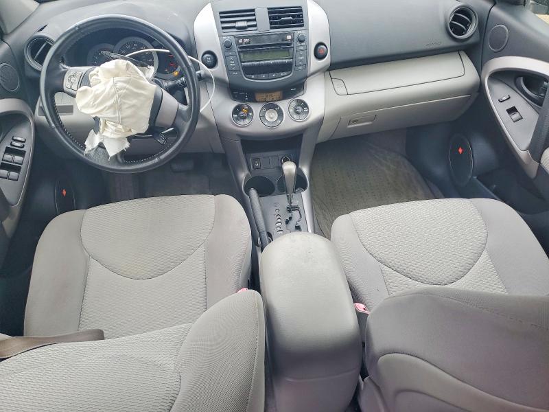 Photo 8 from auction – 2006 TOYOTA RAV4 with VIN JTMBK31V465011741
