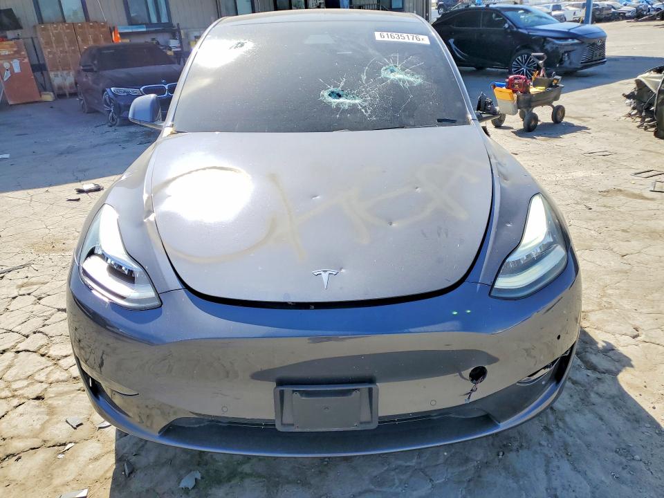 Photo 5 from auction – 2020 TESLA MODEL Y with VIN 5YJYGDEF1LF000114