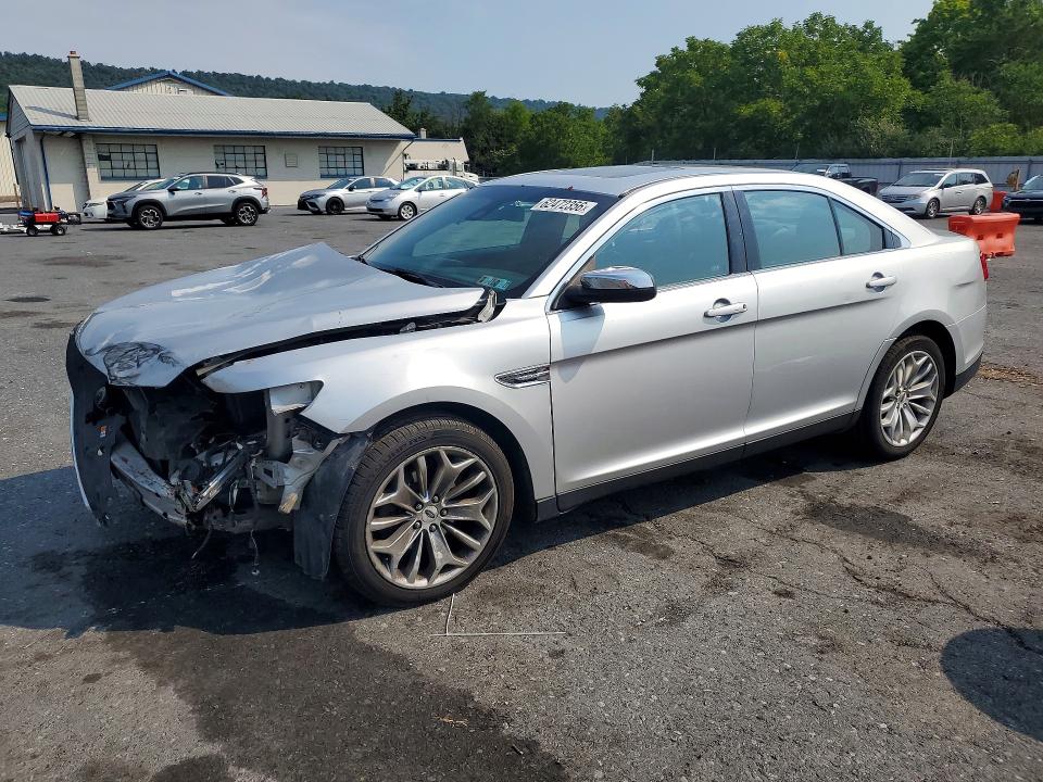 FORD TAURUS 2017 with VIN 1FAHP2J80HG109632 - Photo from auction