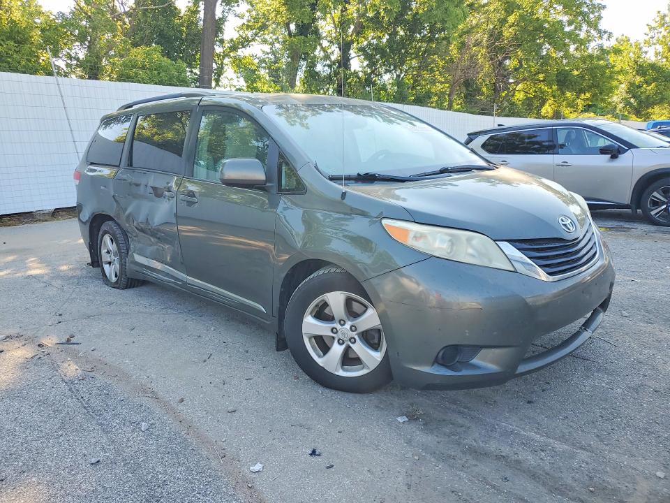 Photo 4 from auction – 2012 TOYOTA SIENNA with VIN 5TDKK3DC0CS210950