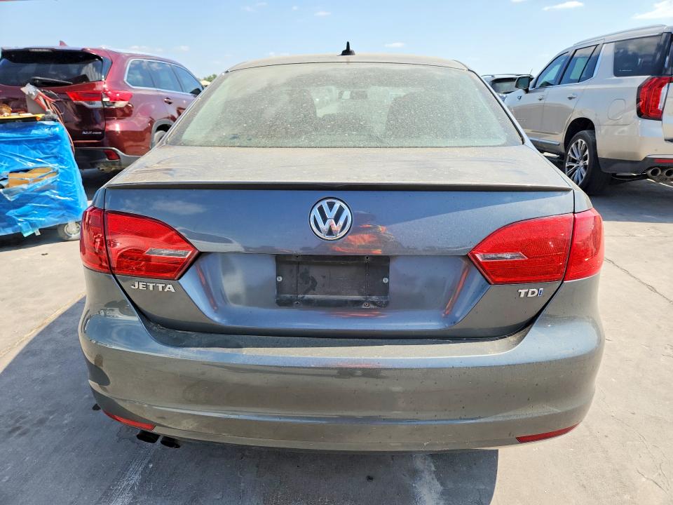 Photo 6 from auction – 2012 VOLKSWAGEN JETTA with VIN 3VWLL7AJ6CM017582