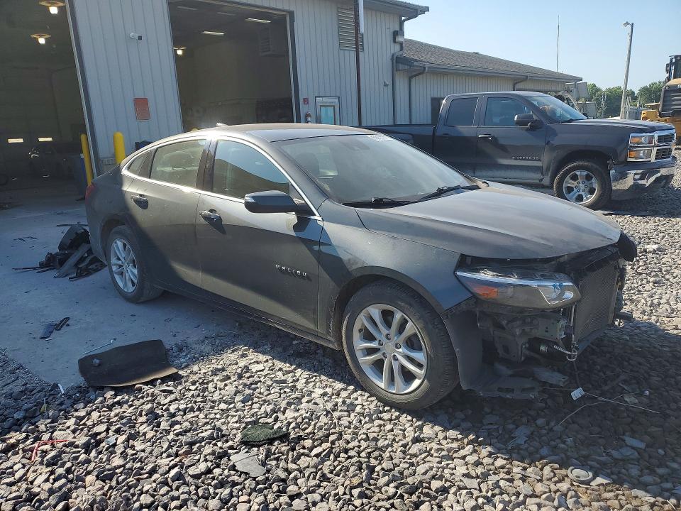 Photo 4 from auction – 2018 CHEVROLET MALIBU with VIN 1G1ZD5ST5JF165985
