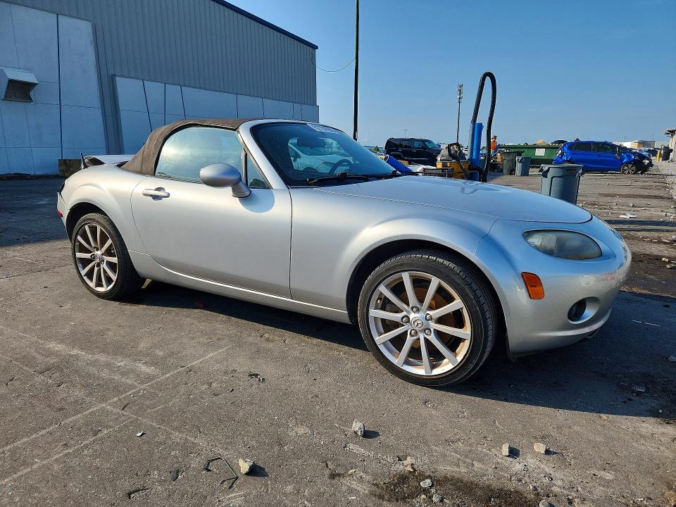 Photo 4 from auction – 2006 MAZDA MX-5 MIATA with VIN JM1NC25F560117510