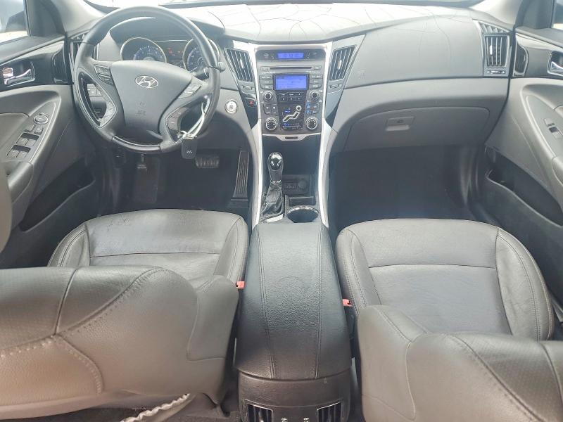 Photo 8 from auction – 2012 HYUNDAI SONATA with VIN 5NPEC4AC7CH312465