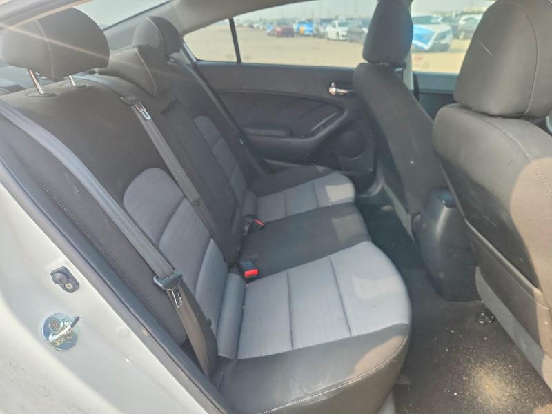 Photo 10 from auction – 2016 KIA FORTE with VIN KNAFX4A81G5615152