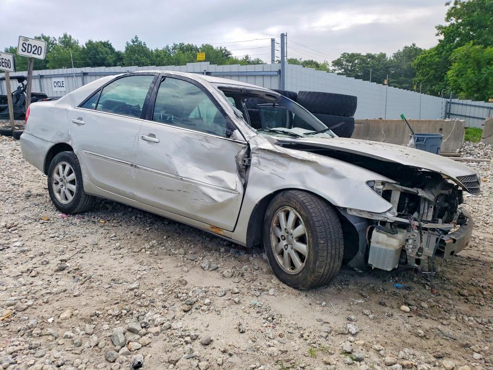 Photo 4 from auction – 2004 TOYOTA CAMRY with VIN 4T1BE30K64U827332